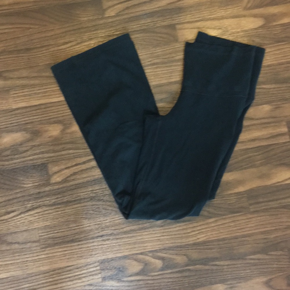 Black maternity yoga pants